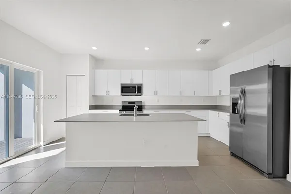 $3,800 | 27210 Southwest 159th Path, Homestead, FL 33031