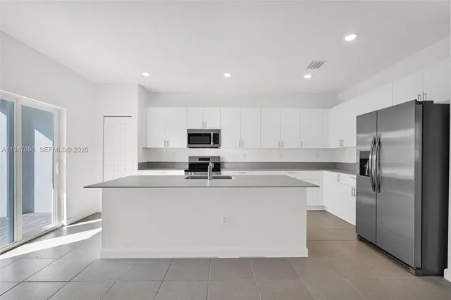 $3,800 | 27210 Southwest 159th Path, Homestead, FL 33031