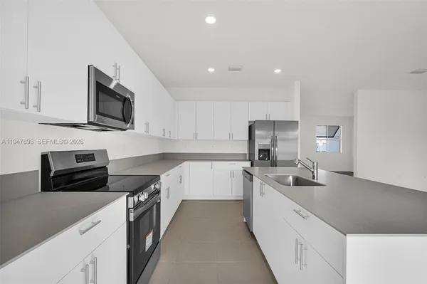 $3,800 | 27210 Southwest 159th Path, Homestead, FL 33031