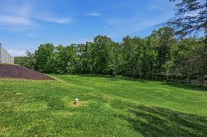283 Brookwood Road Venetia, PA 15367 - Photo 34 of 36 a backyard of a house with lots of green space