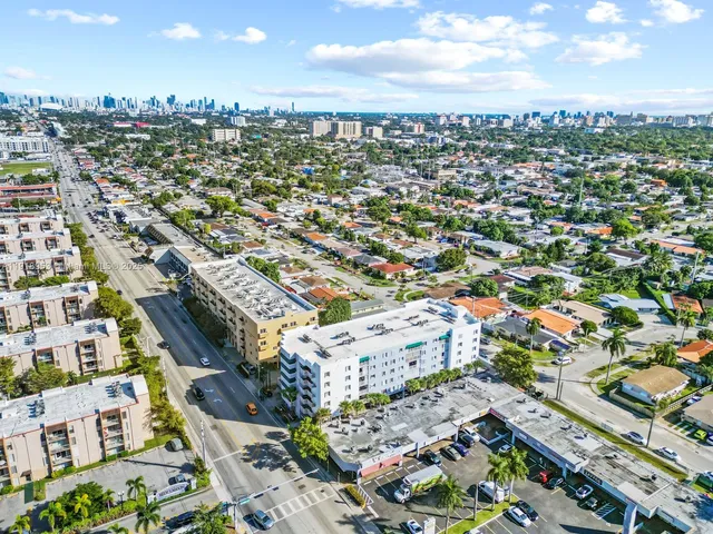 $375,000 | 4854 Northwest 7th Street, Unit 206, Miami, FL 33126