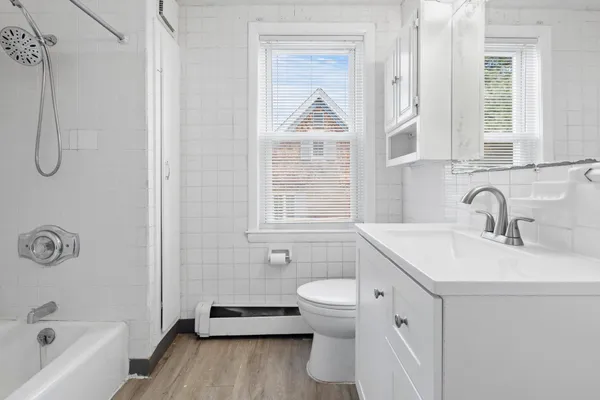 $640,000 | 23-25 Salem Street, Nashua, NH 03064