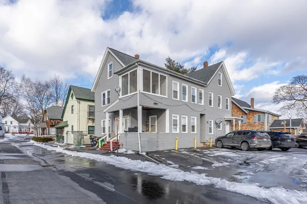 $640,000 | 23-25 Salem Street, Nashua, NH 03064