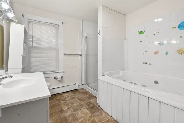 $640,000 | 23-25 Salem Street, Nashua, NH 03064