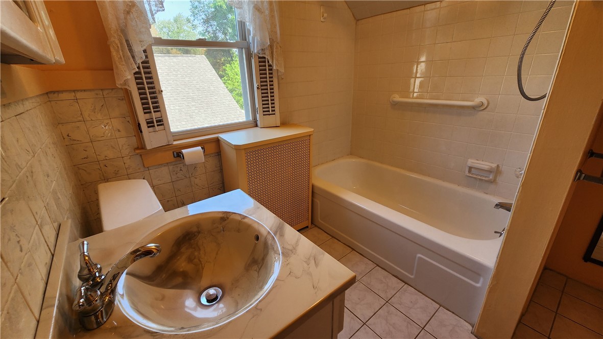 20 Surrey Road Greece, NY 14616 - Photo 30 of 44 Gallery Image 30