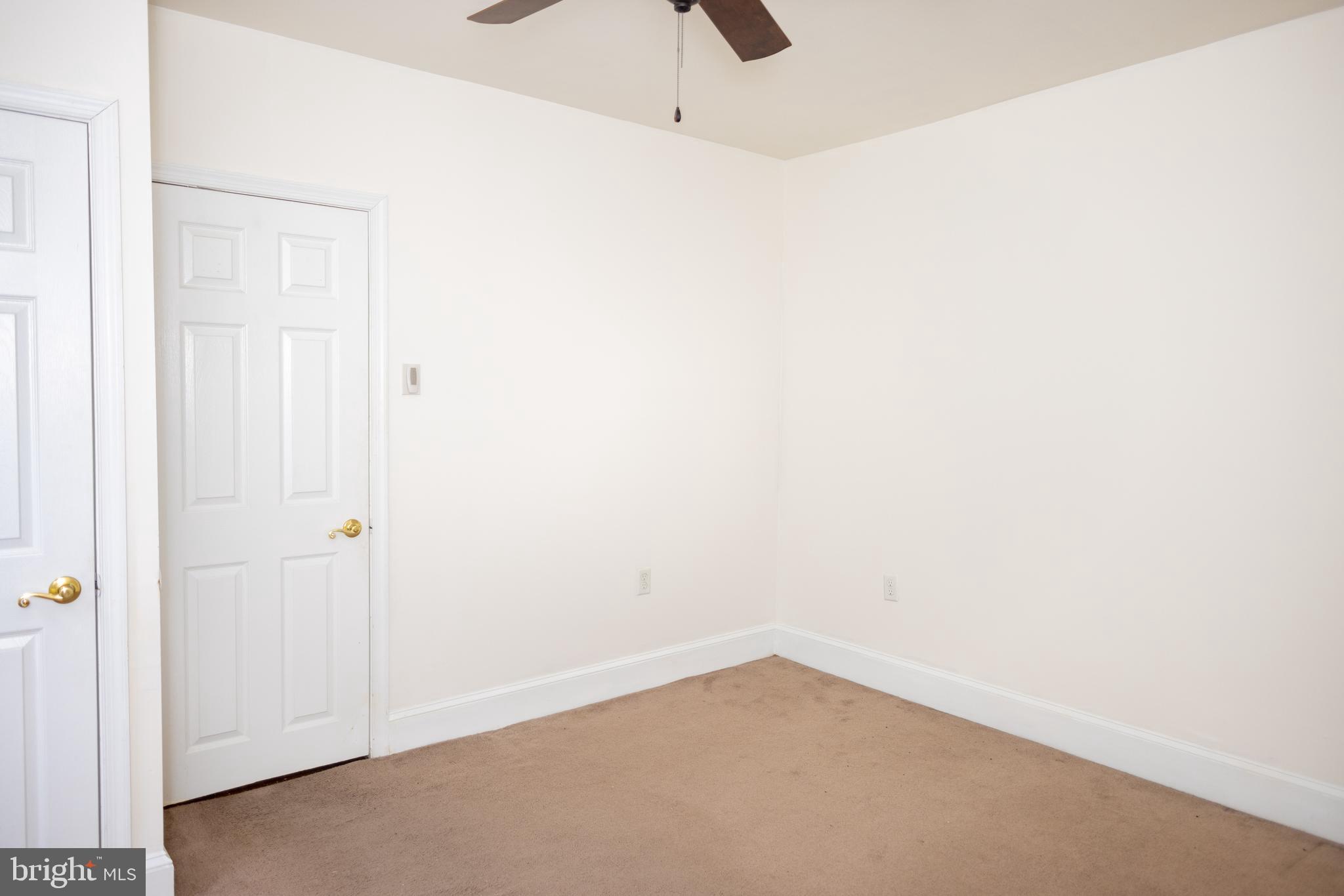 2309 East York Street, Unit 2R Philadelphia, PA 19125 - Photo 8 of 8 a room that has a window in it