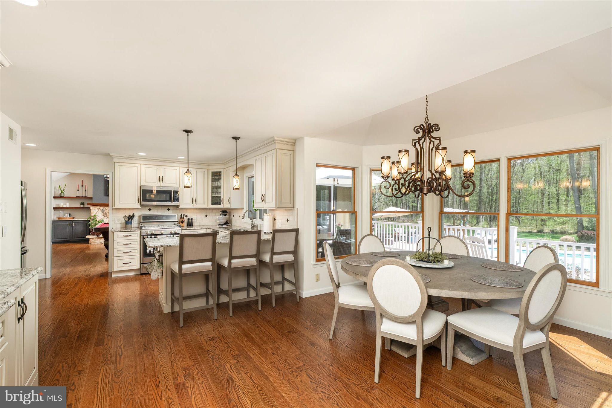 83 Oak Glen Road Howell, NJ 07731 - Photo 15 of 67