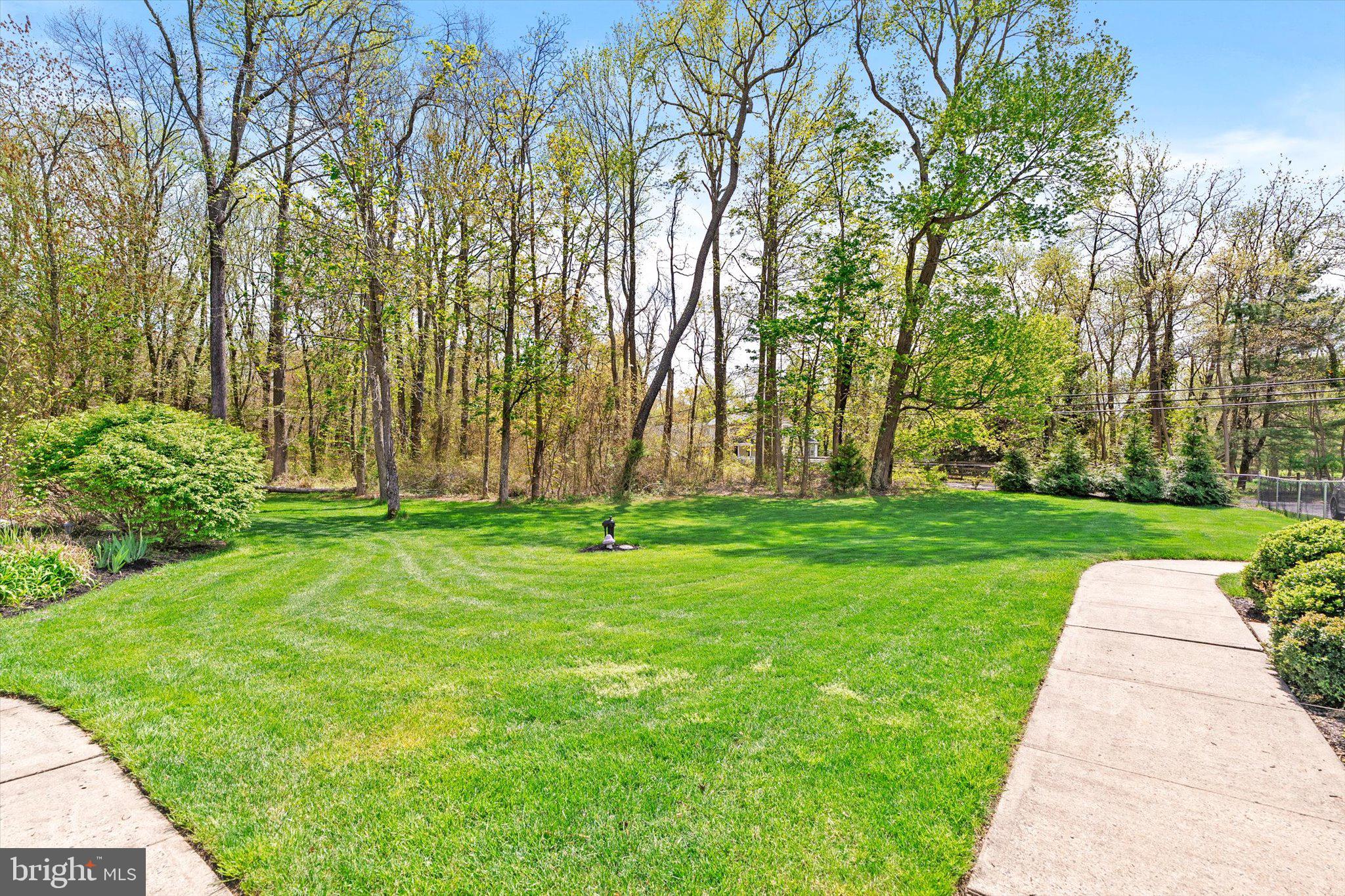 83 Oak Glen Road Howell, NJ 07731 - Photo 43 of 67