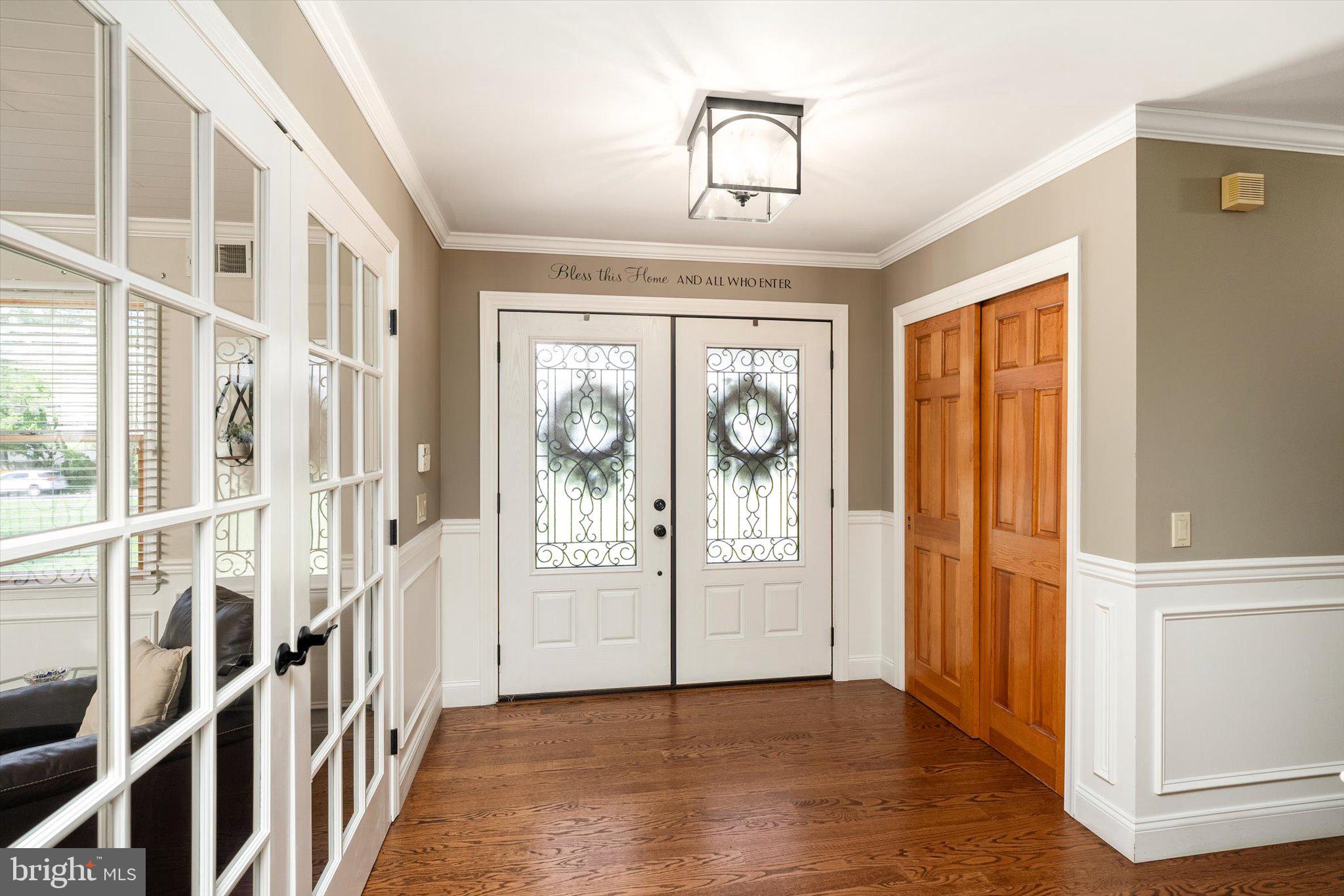 83 Oak Glen Road Howell, NJ 07731 - Photo 6 of 67