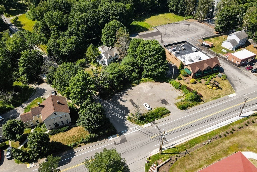 129 Boston Post Road Wayland, MA 01778 - Photo 5 of 13 Gallery Image 5