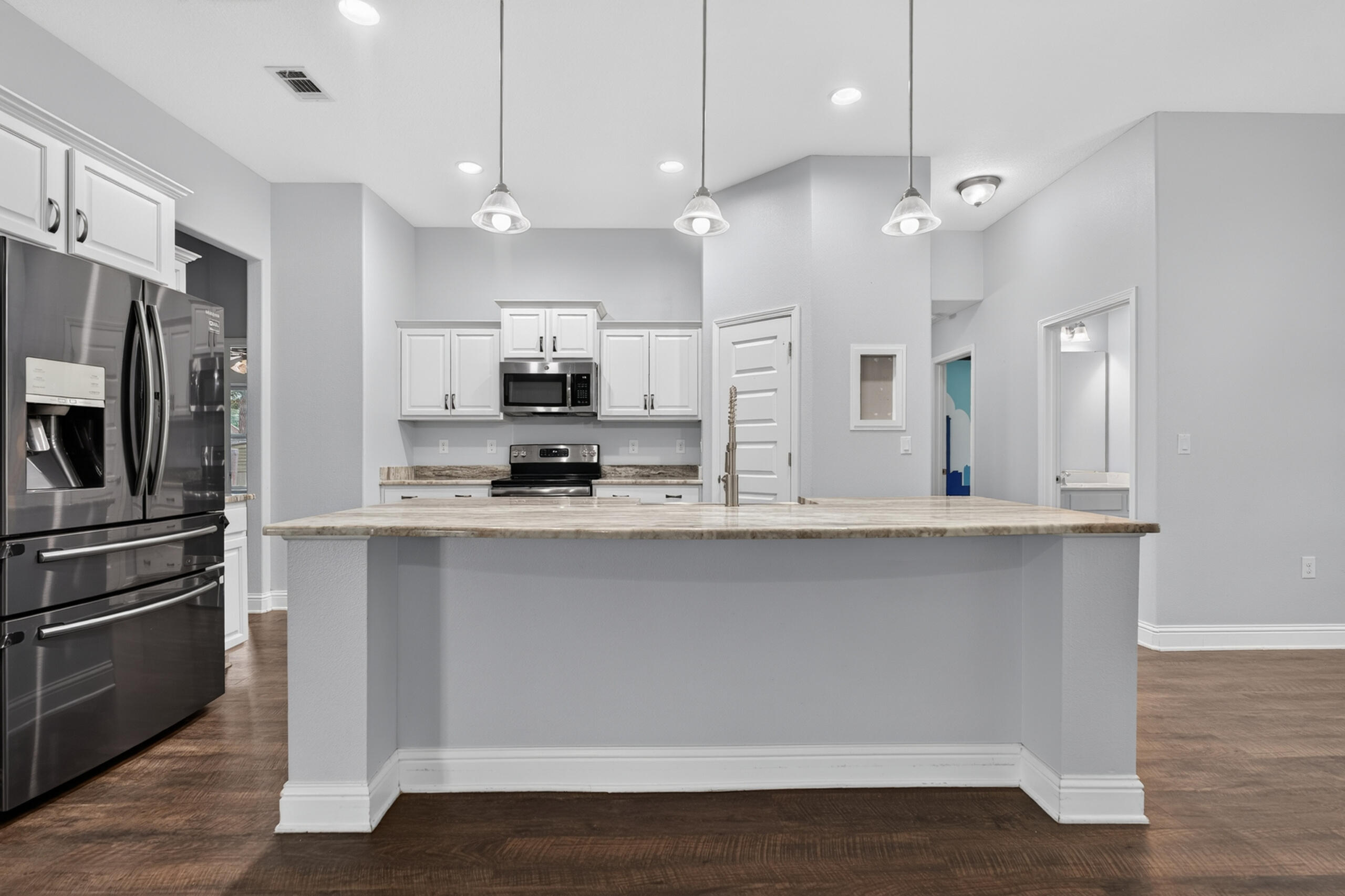 9150 Ridge Road Navarre, FL 32566 - Photo 16 of 66 kitchen island