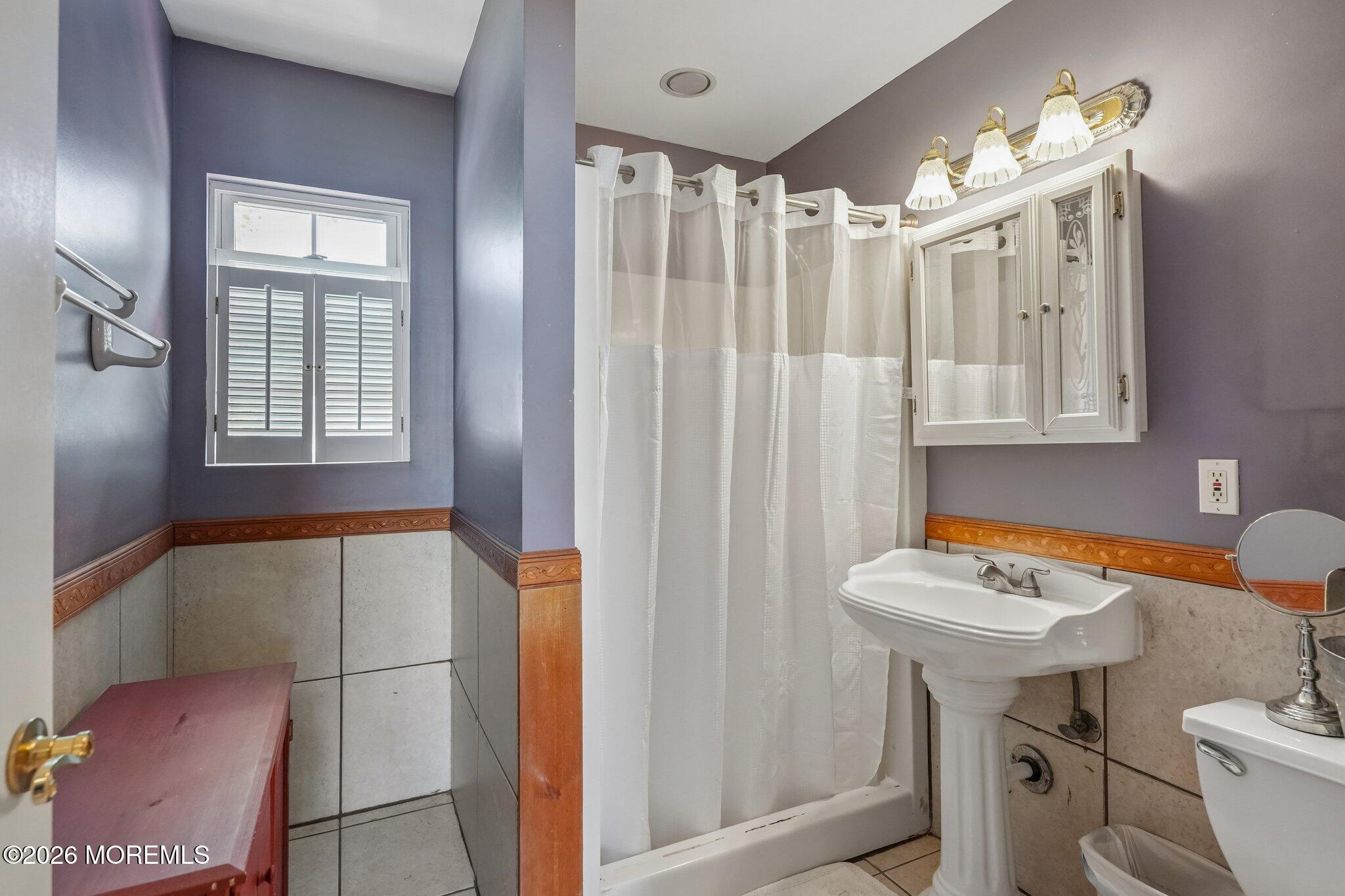 933 Delta Lane Manahawkin, NJ 08050 - Photo 18 of 27 013