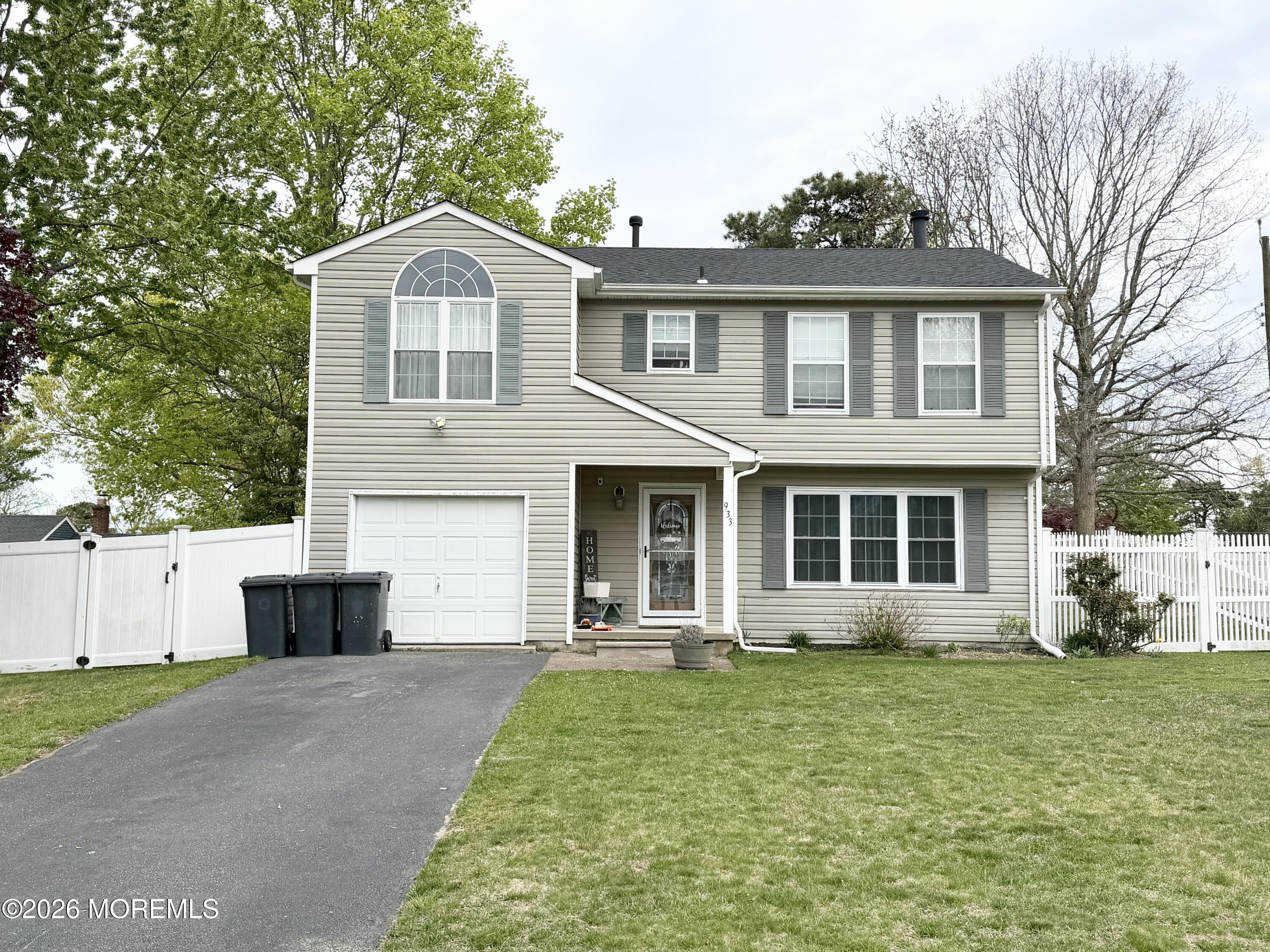 933 Delta Lane Manahawkin, NJ 08050 - Photo 4 of 27 IMG_8407