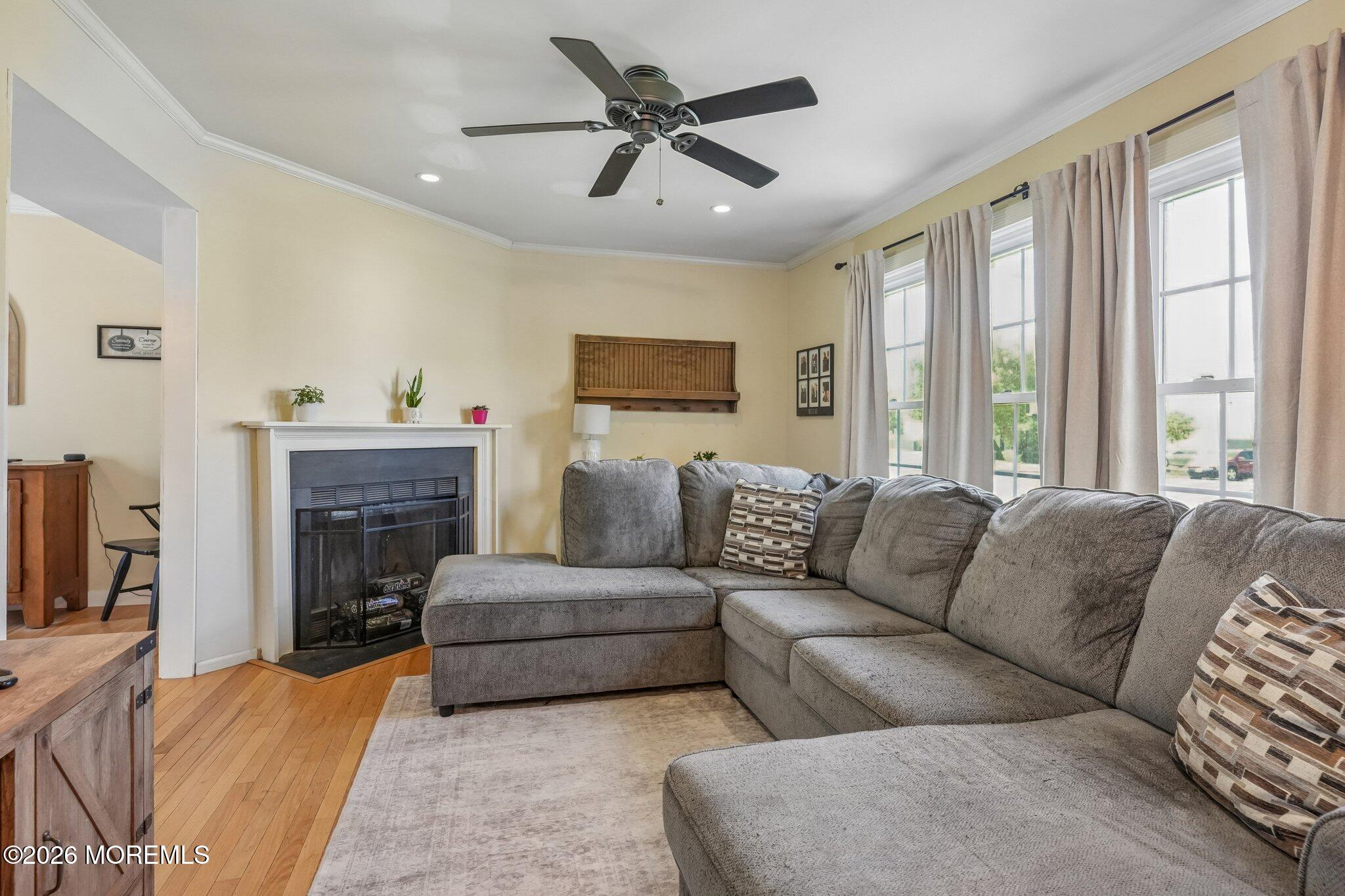 933 Delta Lane Manahawkin, NJ 08050 - Photo 6 of 27 001