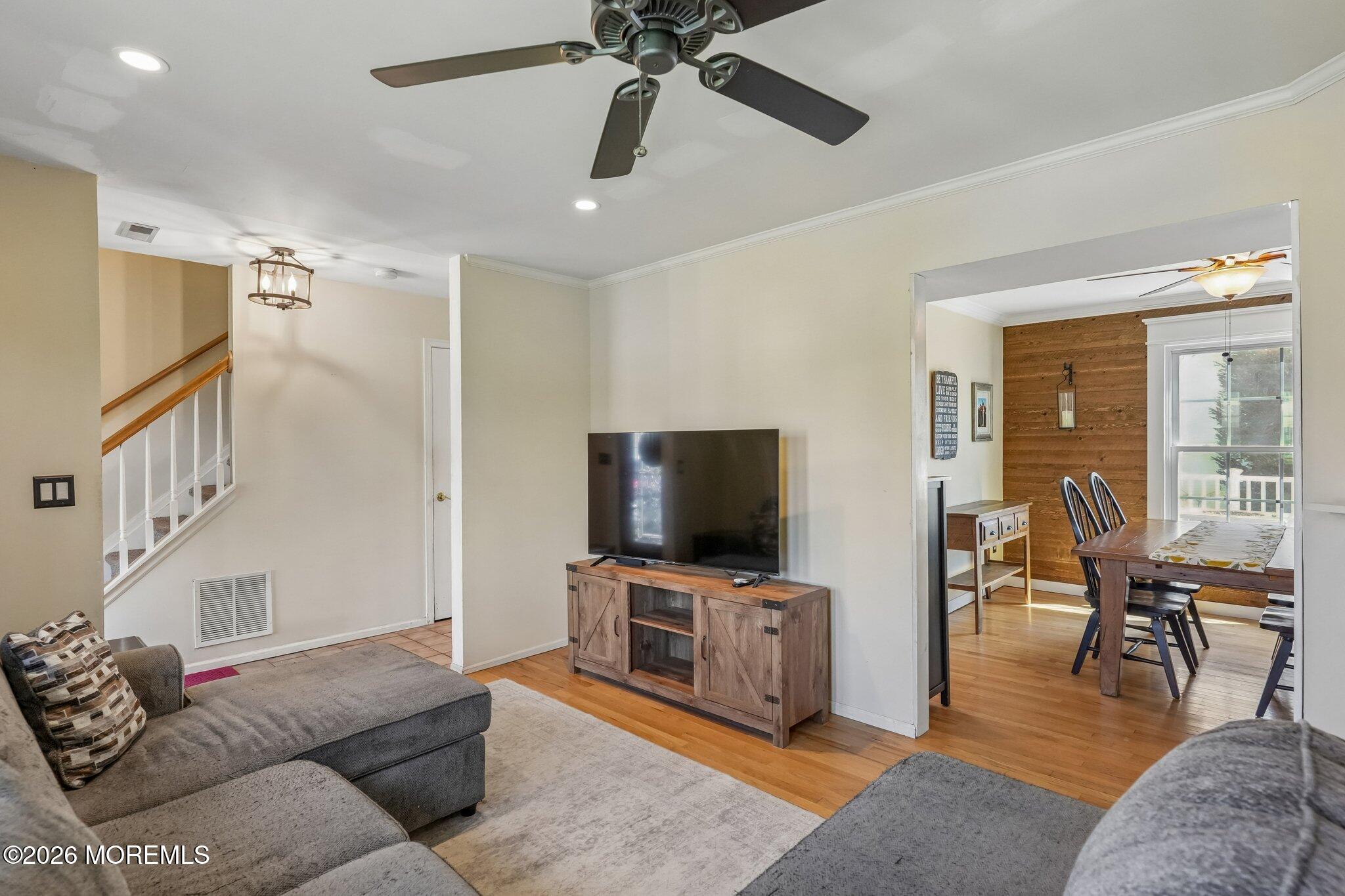 933 Delta Lane Manahawkin, NJ 08050 - Photo 7 of 27 002