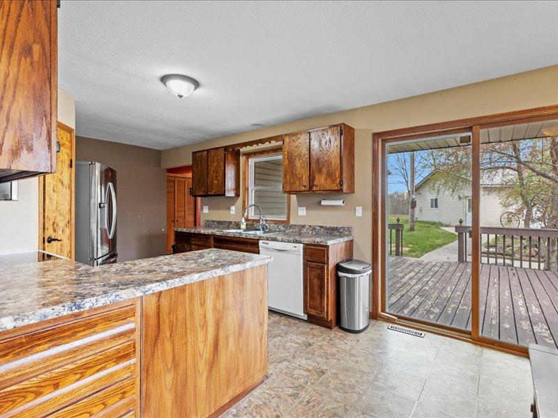 10047 County Road 8 Brainerd, MN 56401 - Photo 12 of 33