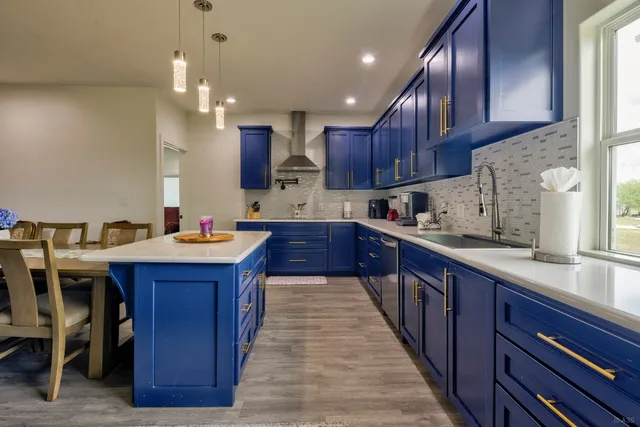 $899,900 | 135 Wilbarger Bend Road, Bastrop, TX 78602