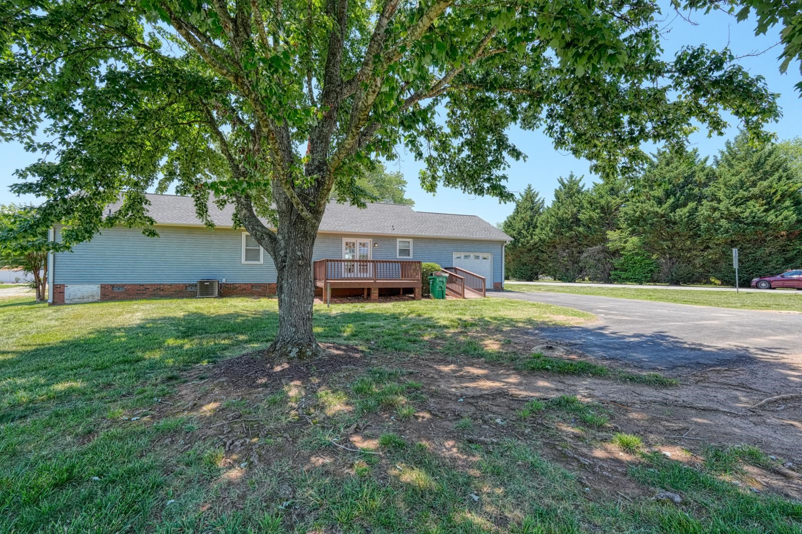 241 Mason Drive Inman, SC 29349 - Photo 31 of 36
