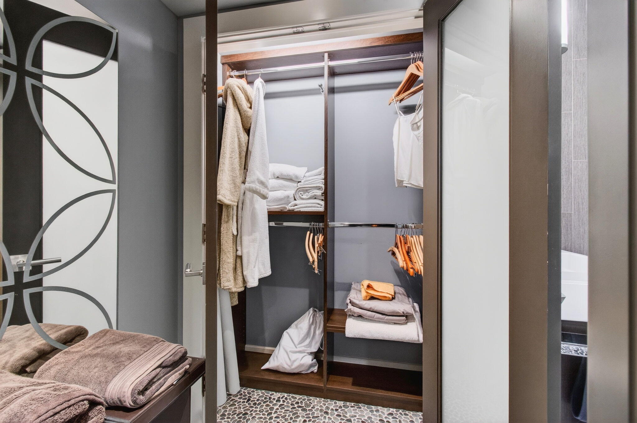 250 South Ocean Boulevard, Unit LPHA Boca Raton, FL 33432 - Photo 41 of 108 a bedroom with a bed and a mirror