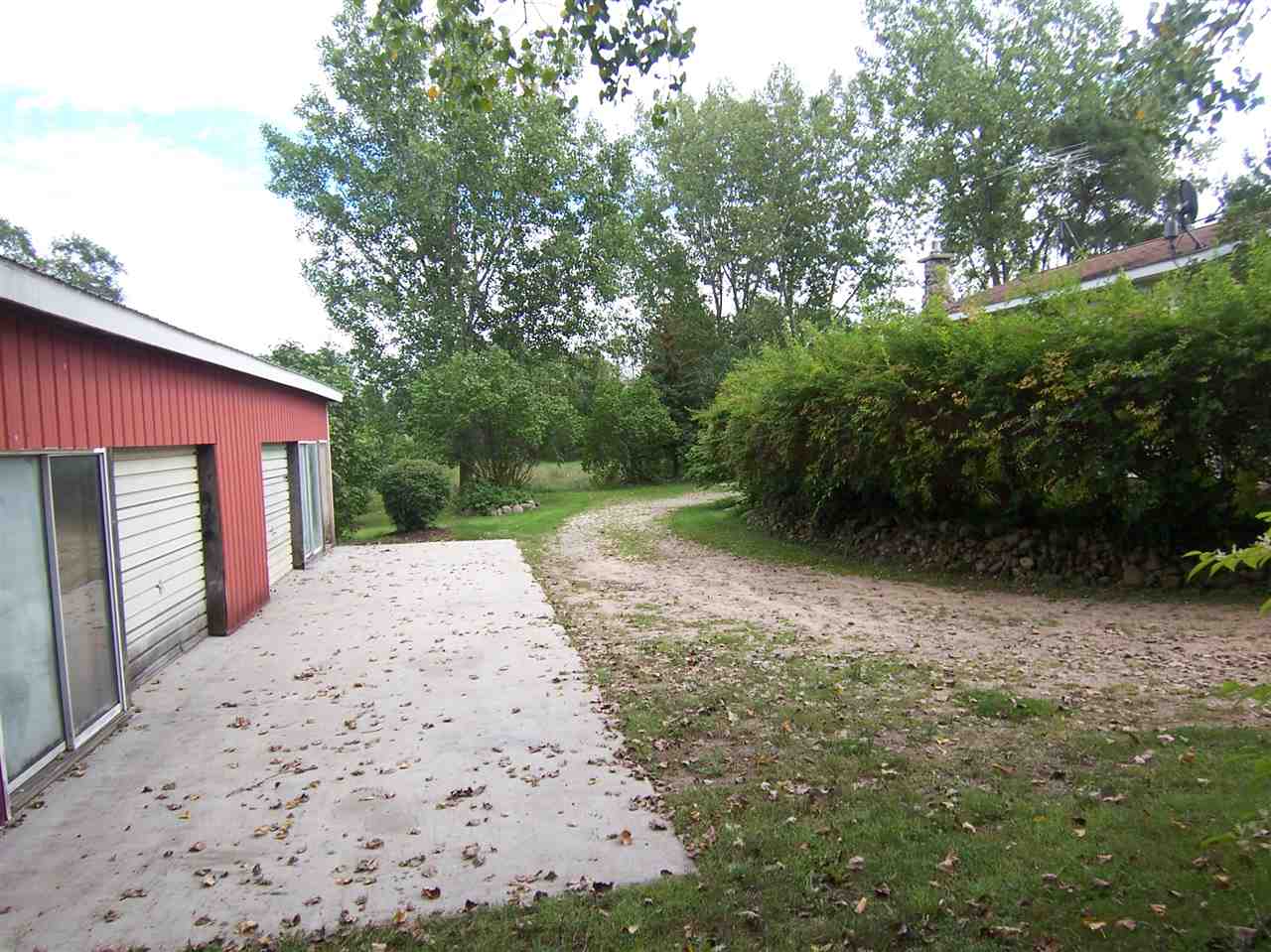 495 South Vandecar Road Mount Pleasant, MI 48858 - Photo 35 of 43 1806264-34.JPG