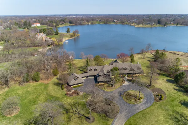 $2,995,000 | 82 Hawley Woods Road, Barrington Hills, IL 60010