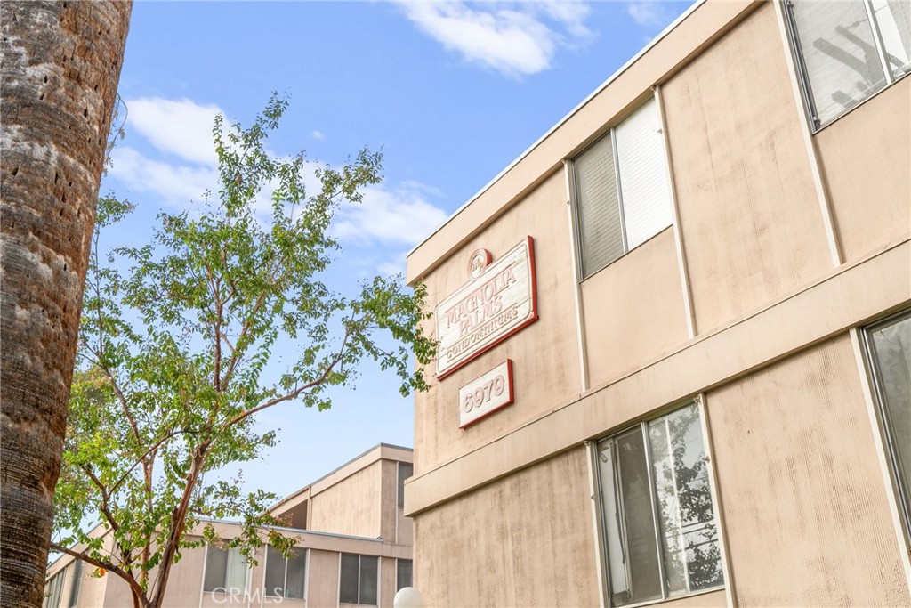6979 Palm Court, Unit 104A Riverside, CA 92506 - Photo 53 of 53 a view of a building from a balcony