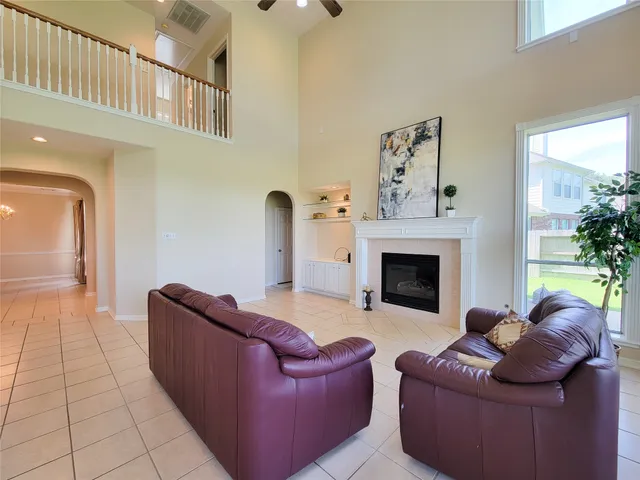 $620,000 | 3011 Taylorcrest Drive, Pearland, TX 77584