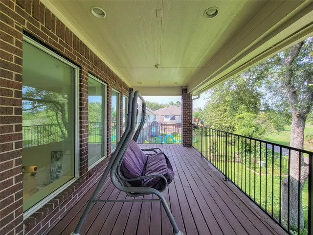 $620,000 | 3011 Taylorcrest Drive, Pearland, TX 77584