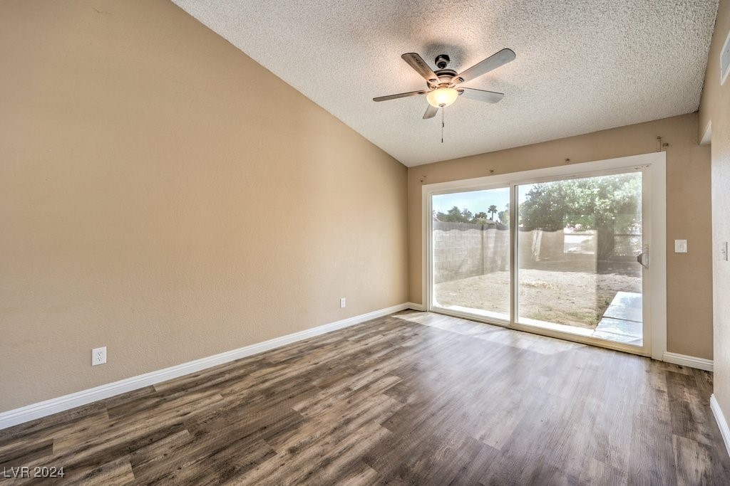 398 Rushing Creek Court Henderson, NV 89014 - Photo 8 of 31 Gallery Image 8