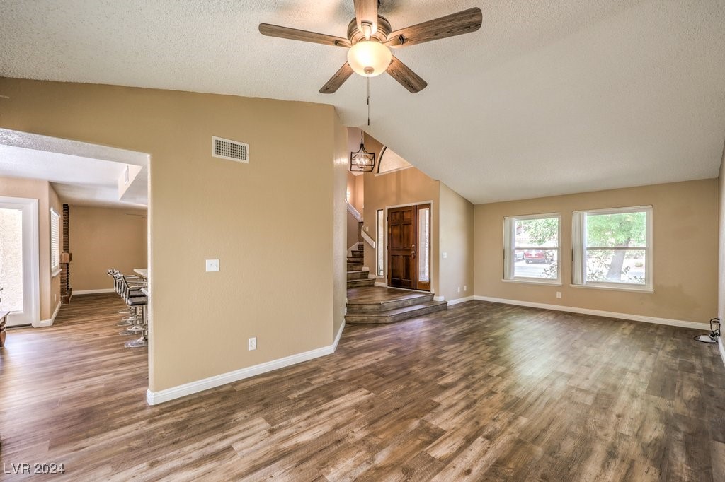 398 Rushing Creek Court Henderson, NV 89014 - Photo 9 of 31 Gallery Image 9