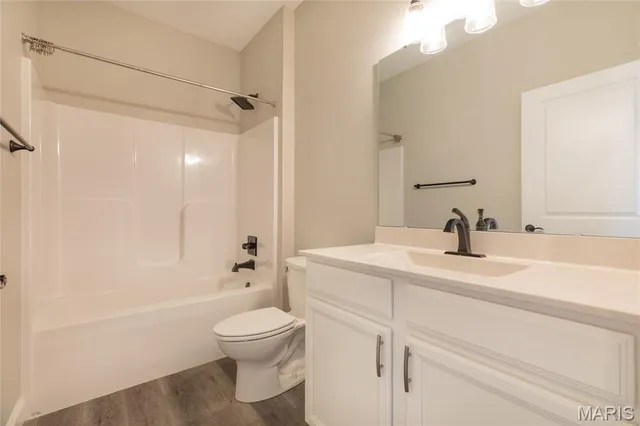 $449,000 | 266 Smola Woods Court, Glen Carbon, IL 62034