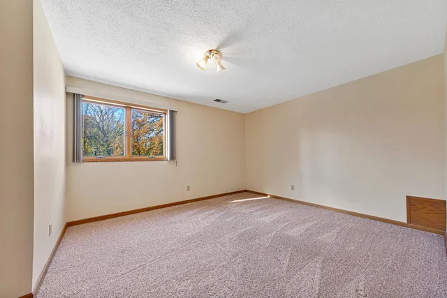 $392,000 | 840 Riverwood Place, Owatonna, MN 55060