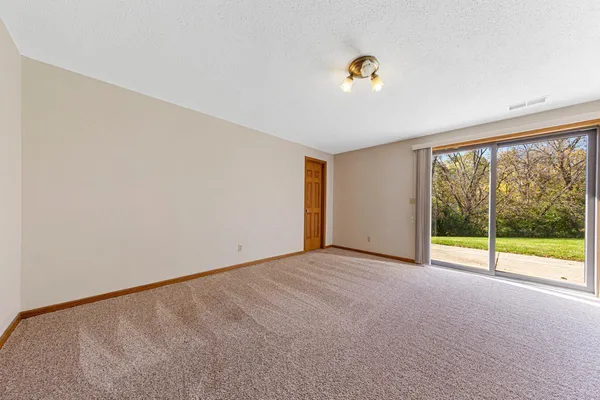 $384,900 | 840 Riverwood Place, Owatonna, MN 55060