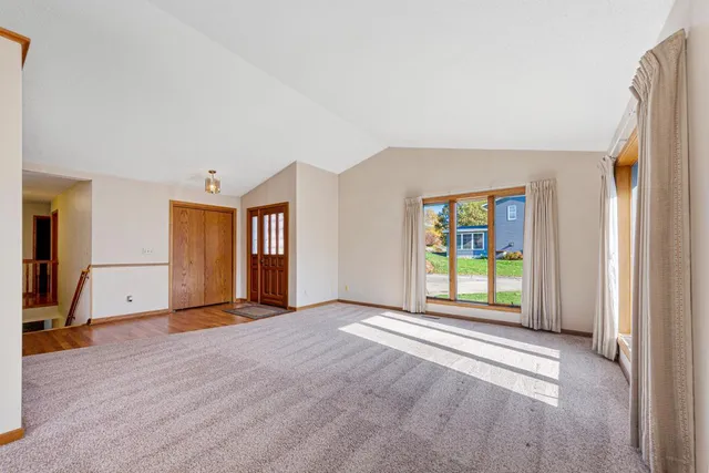 $392,000 | 840 Riverwood Place, Owatonna, MN 55060