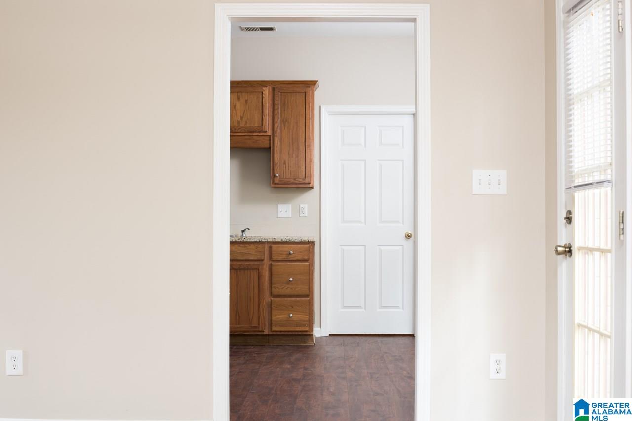 121 King Charles Way Alabaster, AL 35007 - Photo 15 of 48
