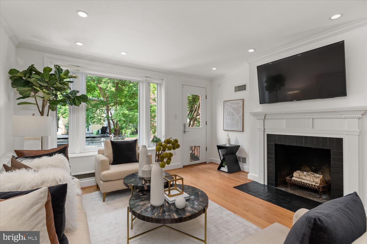 Welcome to Georgetown: 2515 Q St NW