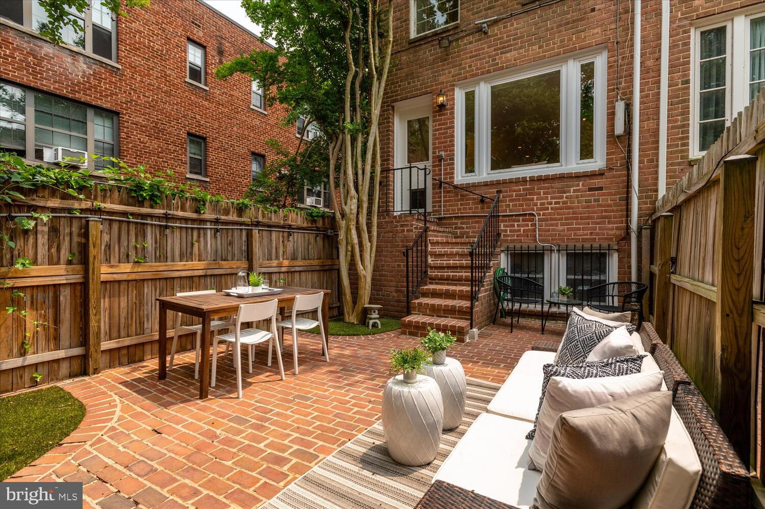 2515 Q Street Northwest Washington, DC 20007 - Photo 4 of 20 Outdoor Patio