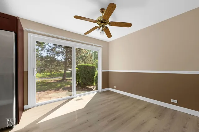 $2,200 | 1705 College Green Drive, Unit 1705, Elgin, IL 60123