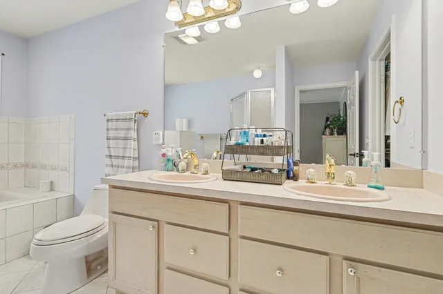 $599,900 | 13574 Orchard Court, Gregory, MI 48137