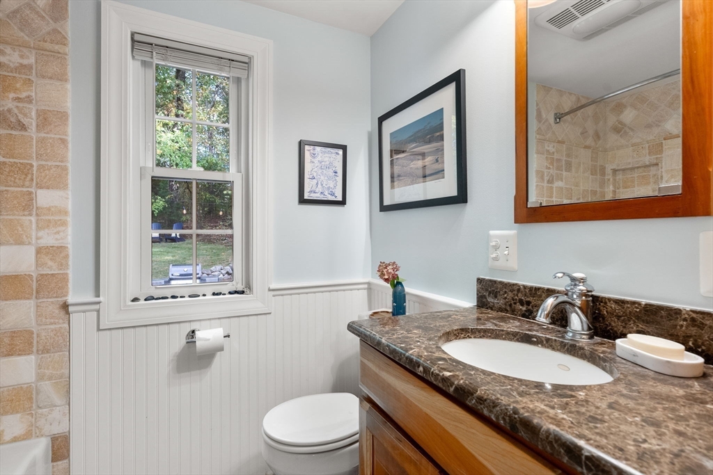 140 Walpole Street Dover, MA 02030 - Photo 14 of 31