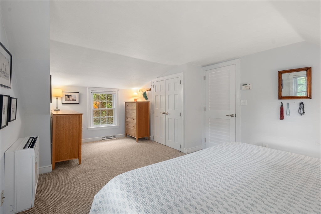 140 Walpole Street Dover, MA 02030 - Photo 16 of 31