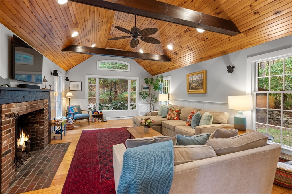 140 Walpole Street Dover, MA 02030 - Photo 6 of 31