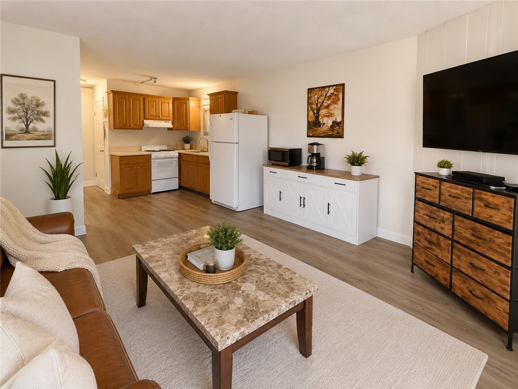3940 Post Road, Unit 7 Warwick, RI 02886 - Photo 3 of 10