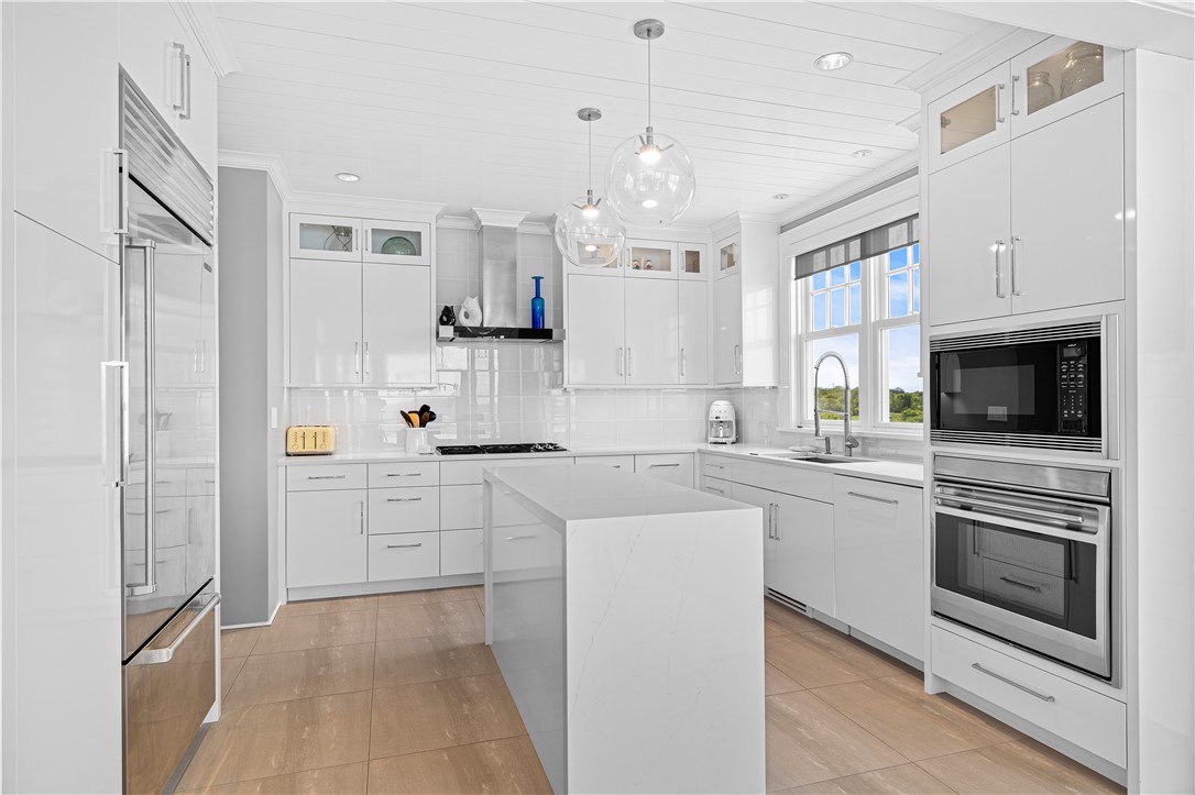 1210 Grace Cove Road Block Island, RI 02807 - Photo 17 of 50