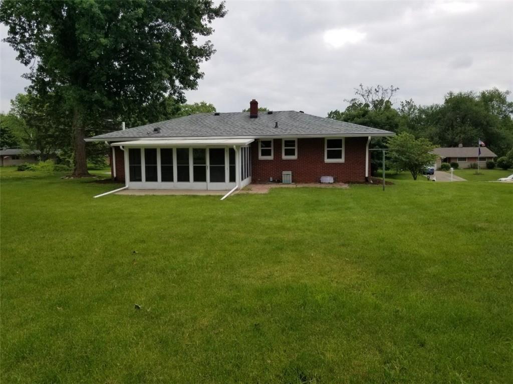 2116 Woodcrest Road Indianapolis, IN 46227 - Photo 4 of 25 Gallery Image 4