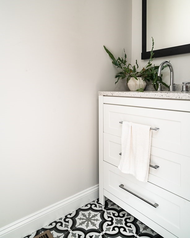 196 Chestnut Avenue, Unit C Boston, MA 02130 - Photo 20 of 35