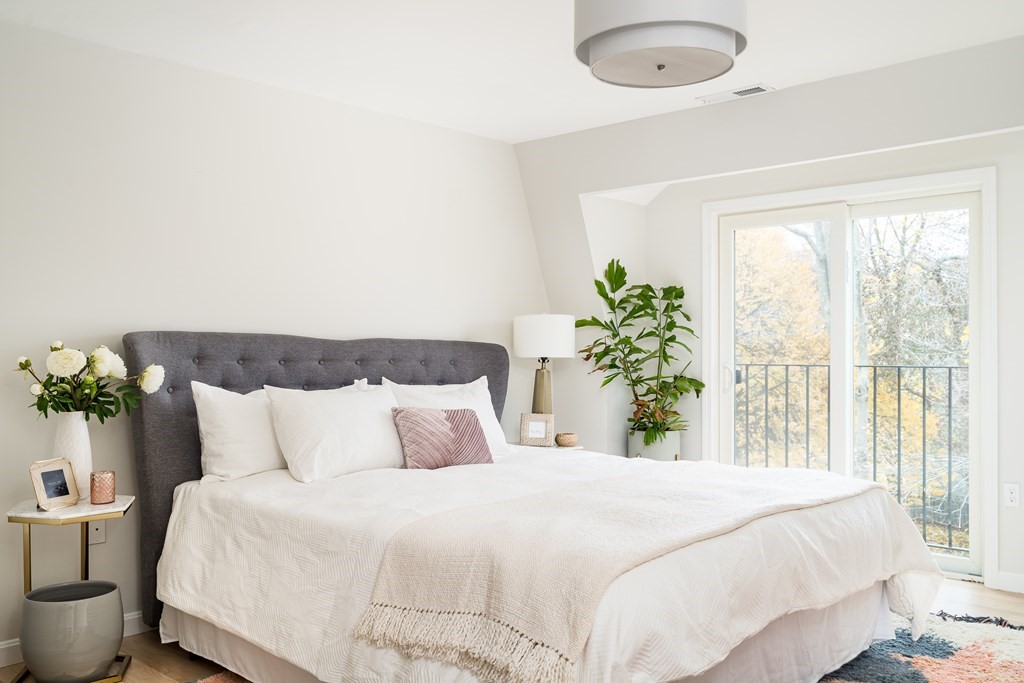 196 Chestnut Avenue, Unit C Boston, MA 02130 - Photo 24 of 35