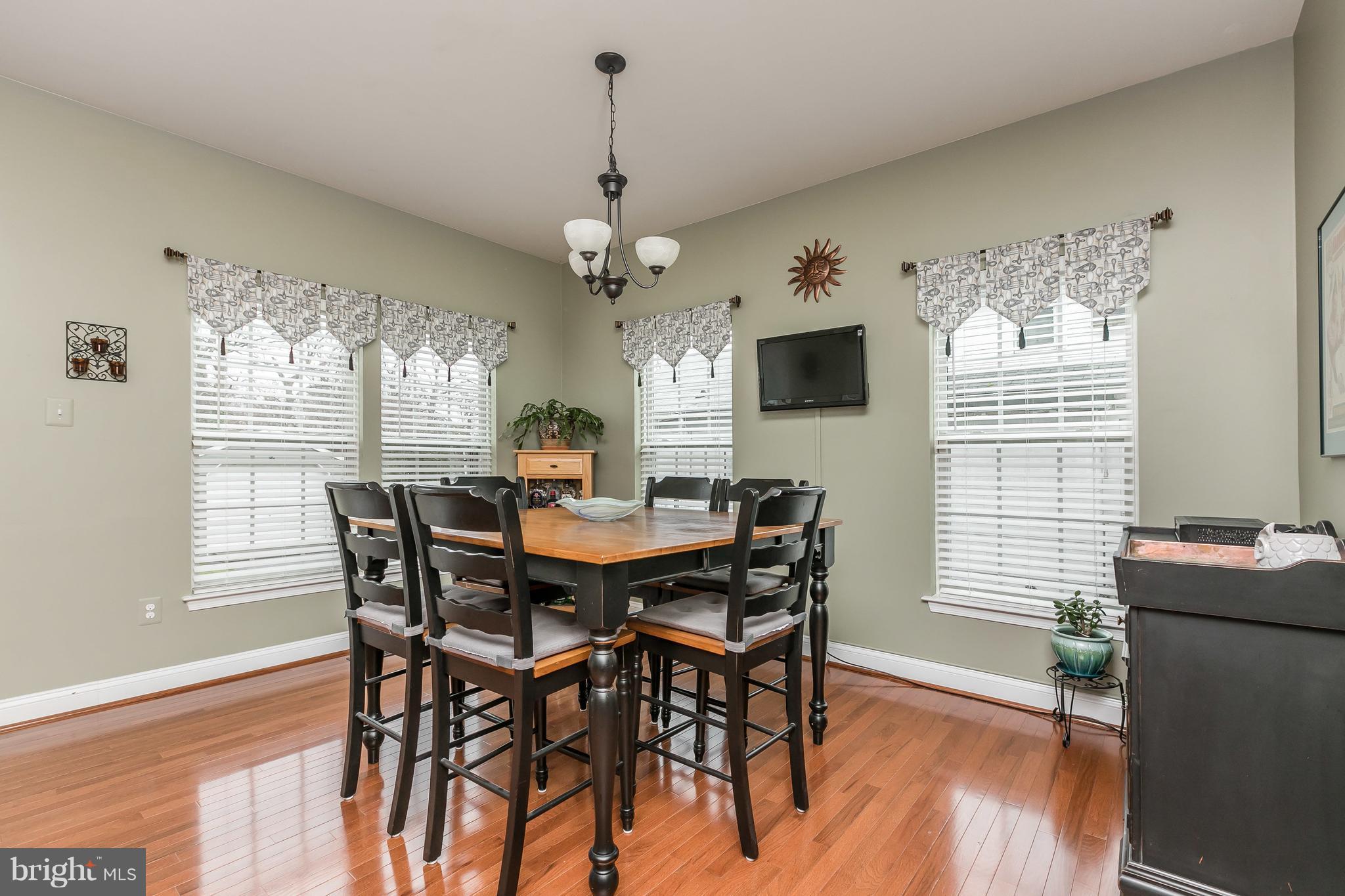 303 Riverside Drive Baltimore, MD 21221 - Photo 10 of 29 Kitchen