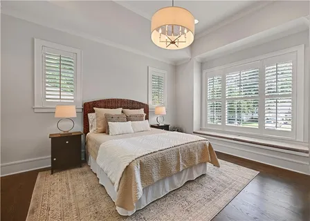 $1,949,000 | 5004 West 70th Street, Prairie Village, KS 66208