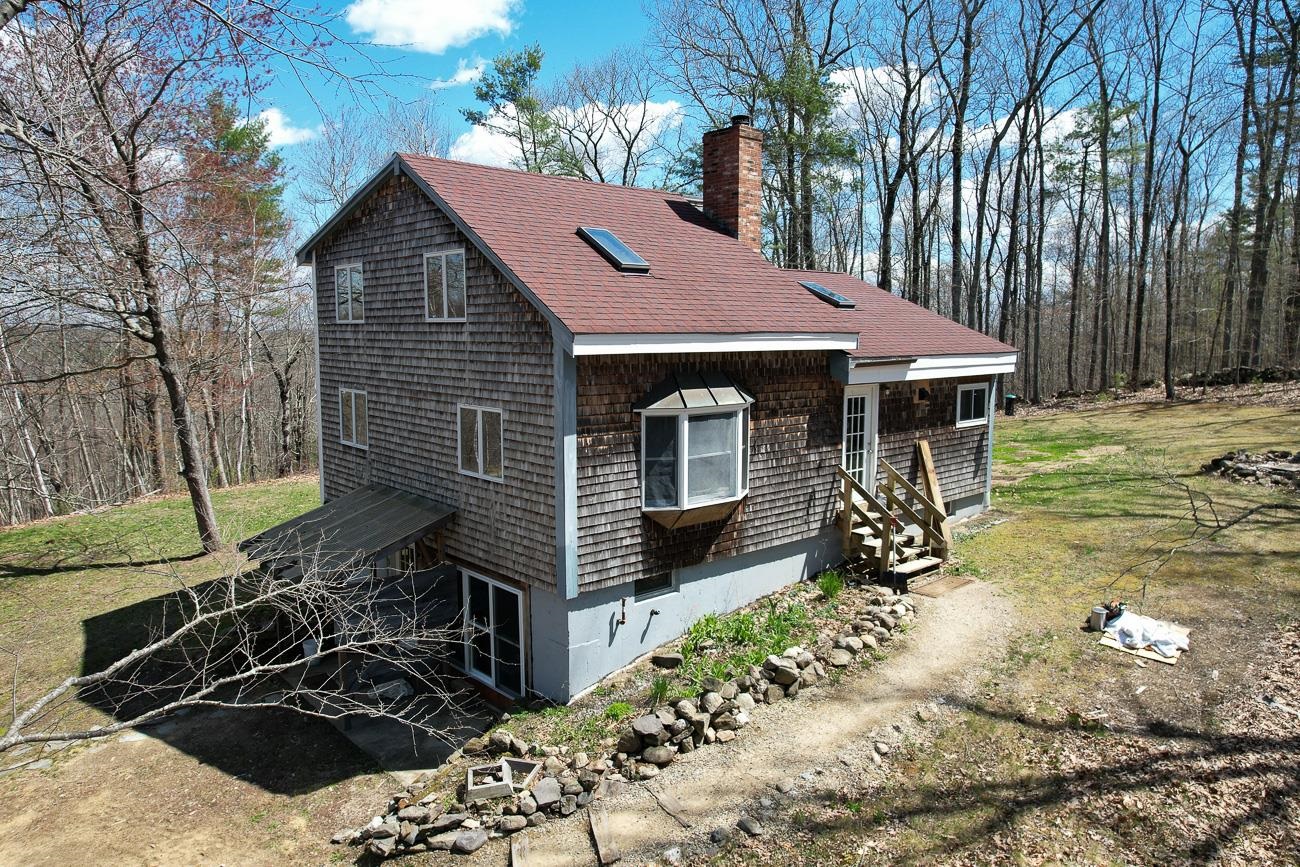 70 Ledge Farm Road, Unit B Nottingham, NH 03290 - Photo 1 of 10